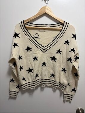 Altar'd State Cropped Knit Distressed V Neck Star Sweater Women’s Size Small